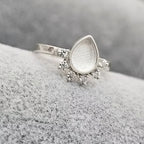 Half Halo Rings