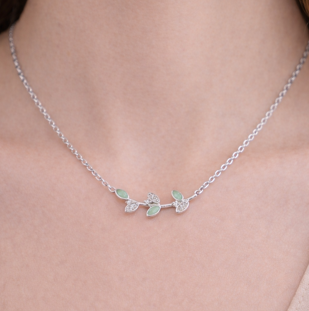 Never Leaf My Heart Necklace