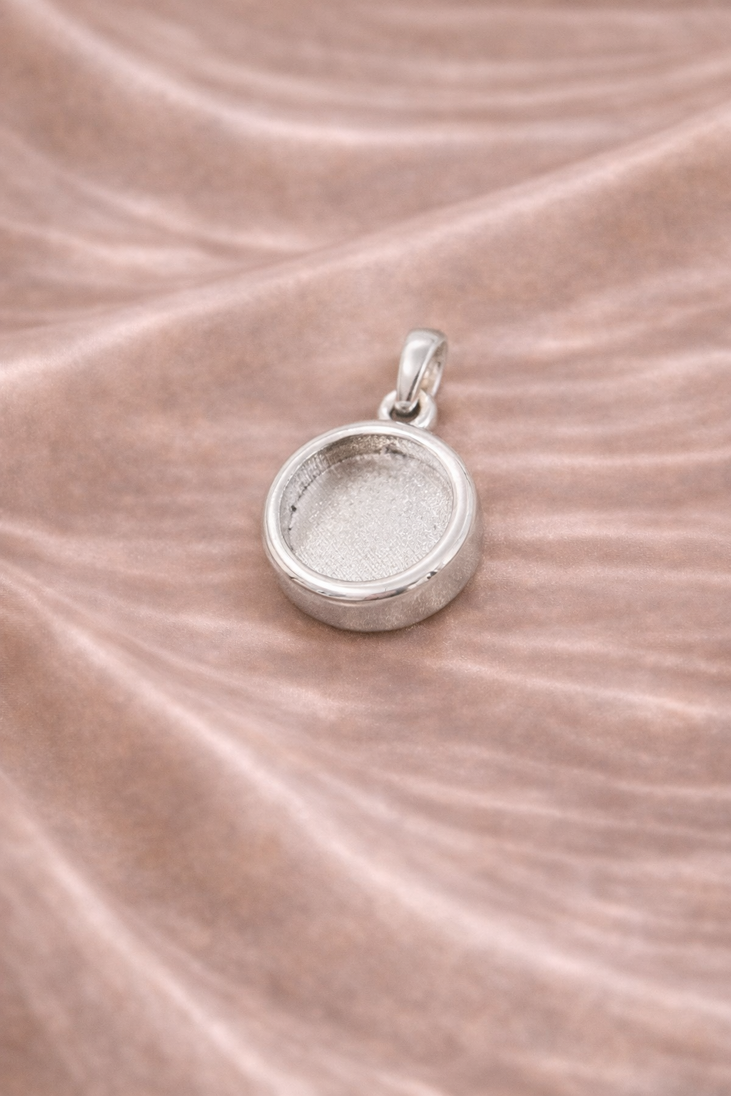 12mm Simply Circle Pendant