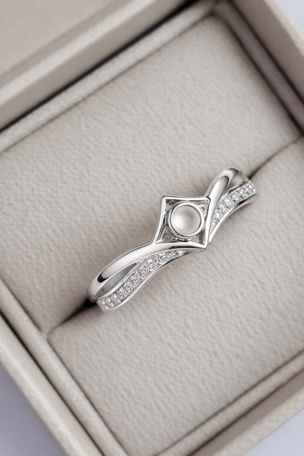 Inverted Wishbone Ring