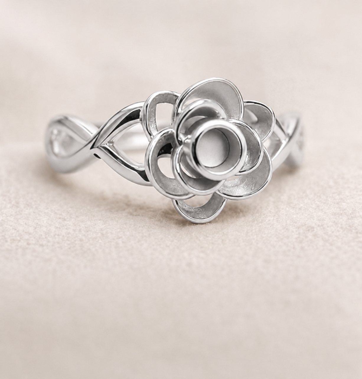 Infinite Rose Ring